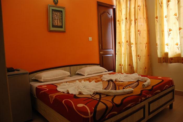 Oyo 7216 Kris Resort Goa Exteriör bild